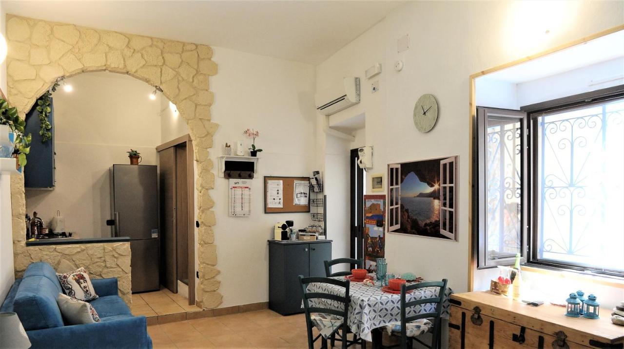 Appartement Ortigia Castel Maniace à Syracuse Extérieur photo